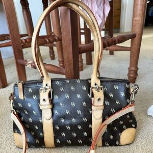 Vintage leather Dooney & Burke